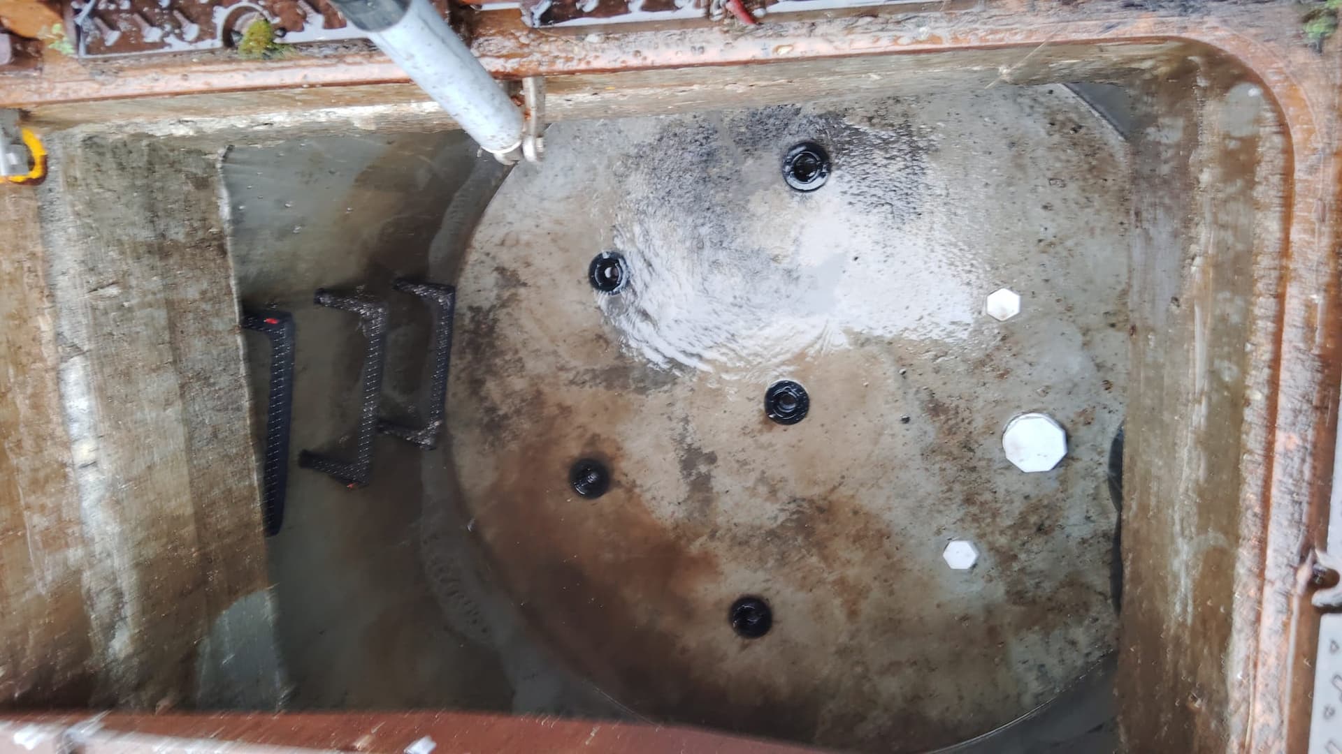 Filter inspection and maintenance